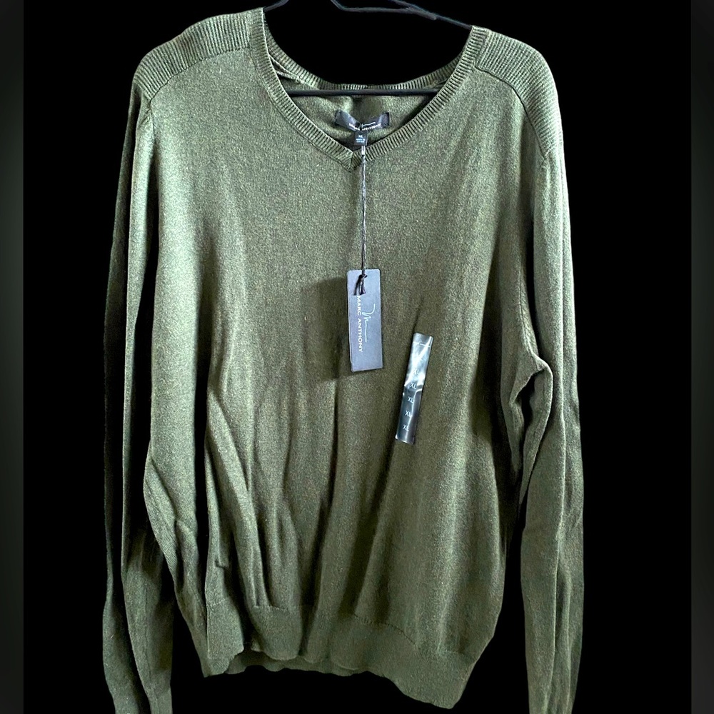 Marc Anthony sweater size XL
